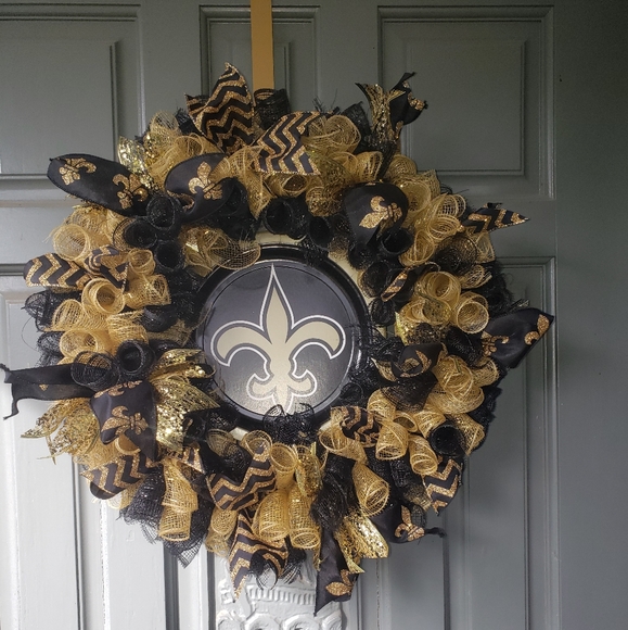 Saints wreath - Picture 1 of 2